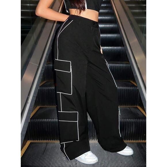 New XS Oversized Black Wide Leg Cargo Pants White Outline Piping Grunge Goth 90s - Picture 9 of 10